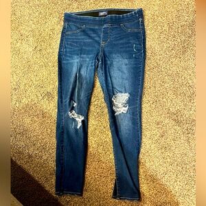 Old Navy pull on Rock Star jeans